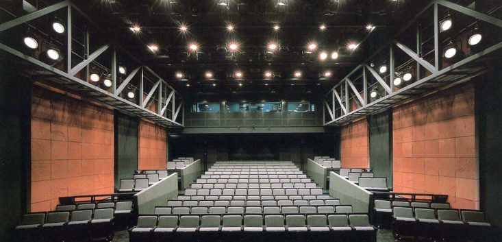 池袋の音楽教室(個人レッスン)ヒロファンミュージック 池袋西口から徒歩6分。ボーカルトレーニング、ピアノ教室、弾き語り、ダンス教室